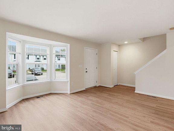 3rd image of 7203 Rutherford Green Cir