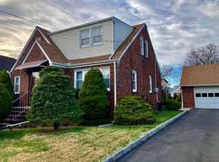 247 Kipp Ave, Elmwood Park, NJ 07407