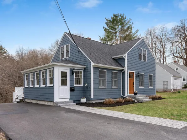 65 High St, Yarmouth, ME 04096