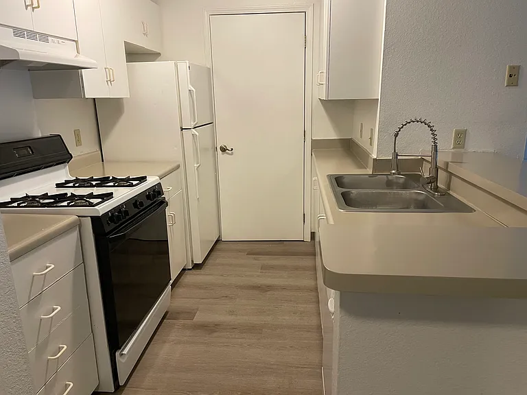 4621 N Park Ln #4621 — Photo 4