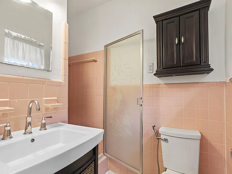 1820 SW 22nd Ave — Photo 8