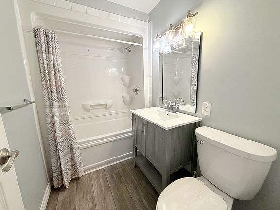 3rd image of 301 Edgewood St #31