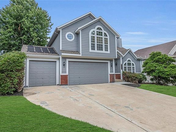 2nd image of 7912 W 155th Pl