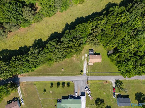 4th image of 142 Lark Rd