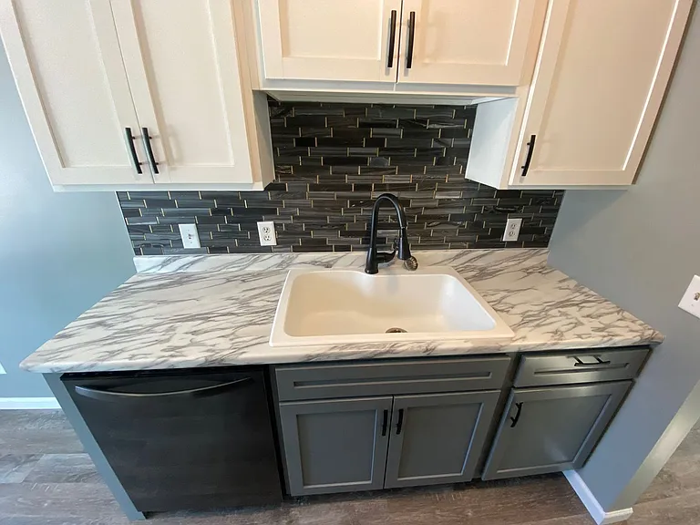42nd Ave Apartment — Photo 10