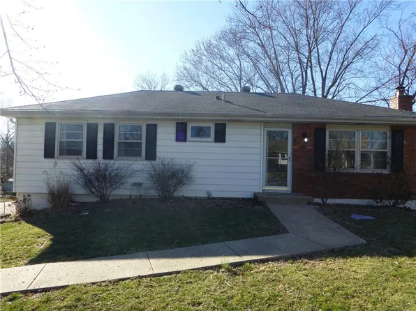 6818 NW Blair Rd, Parkville, MO 64152