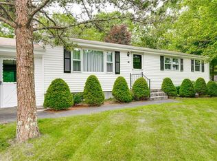 12 Ridgewood Ave, Ashaway, RI 02804