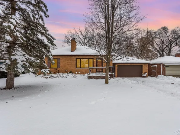 4582 Wall St, Saginaw, MI 48638