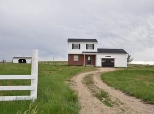 42 Grand Ridge Rd, Douglas, WY 82633