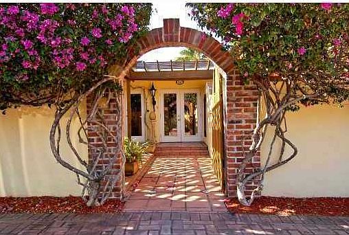 1st image of 1527 Seabreeze Blvd