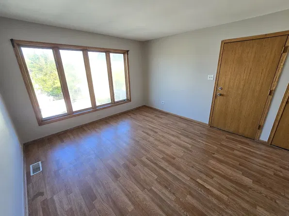 929 W 35th St Floor 2, Chicago, IL 60609