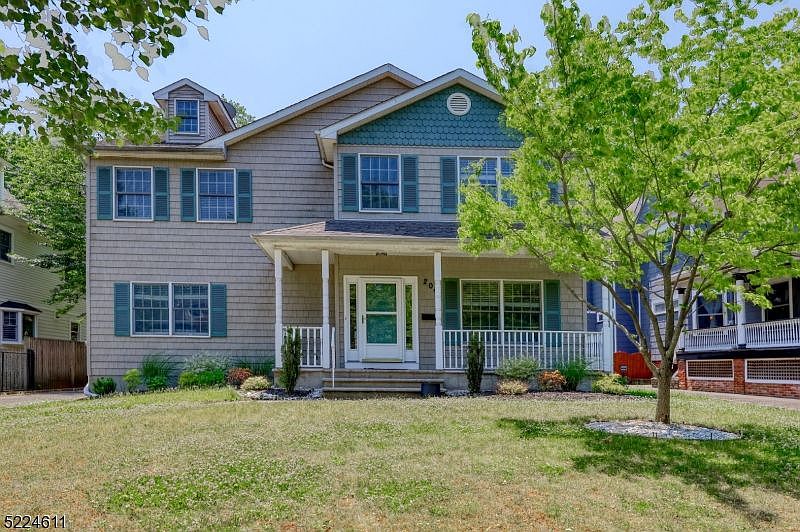 1st image of 204 Lorraine Ave