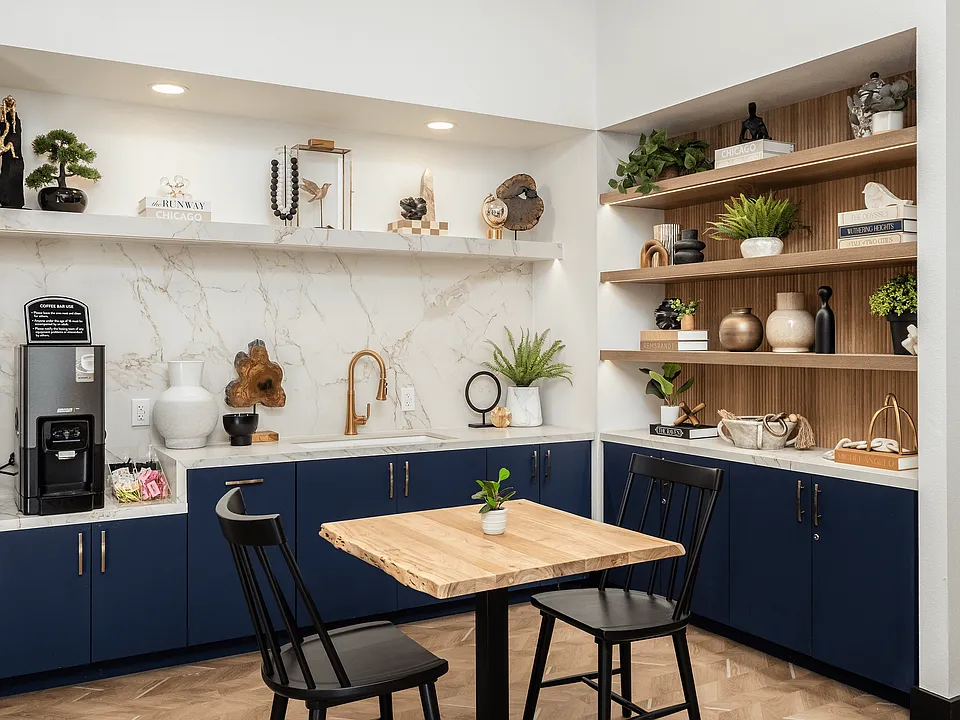 BRAND NEW 24-Hour Coffee Bar and Lounge