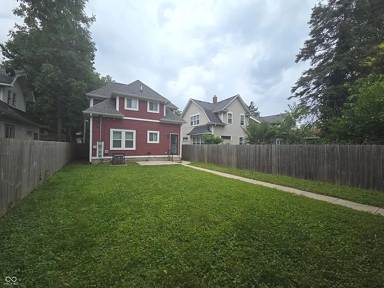 3621 N Kenwood Ave — Photo 23