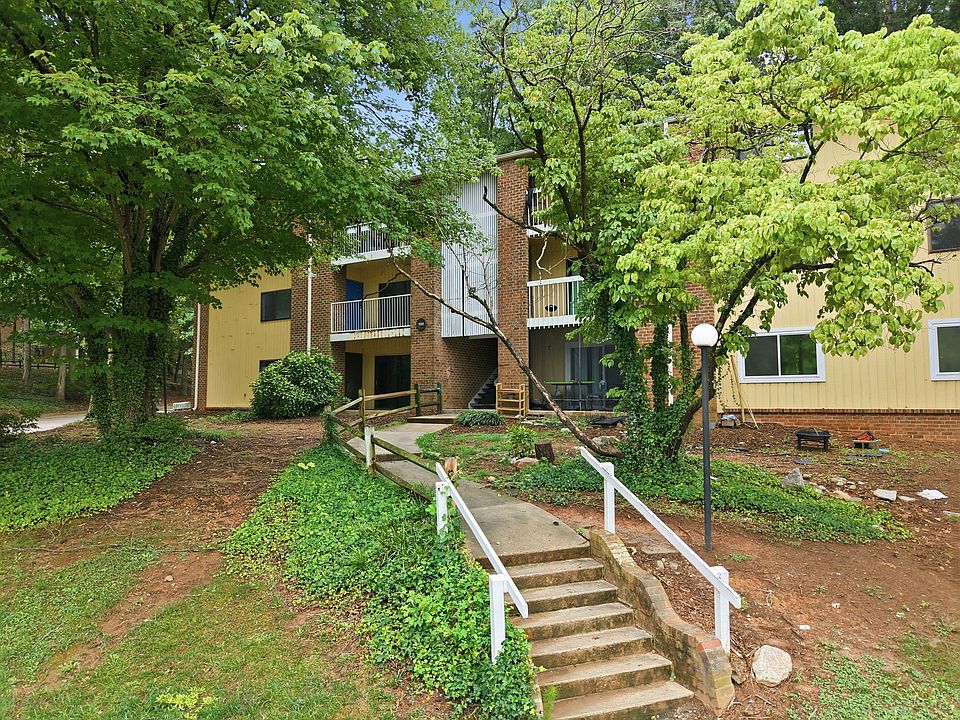 1st image of 1130 Schaub Dr APT A