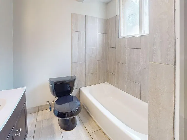 7903 Jeffries Ave — Photo 9