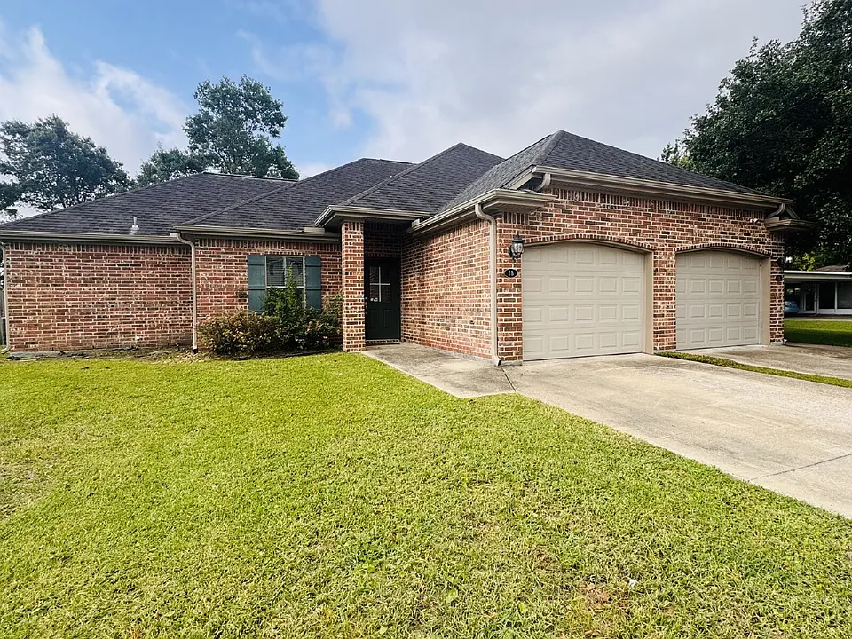 5B Concord Dr
