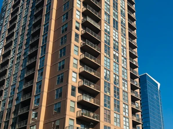 1101 S State St APT 2104, Chicago, IL 60605