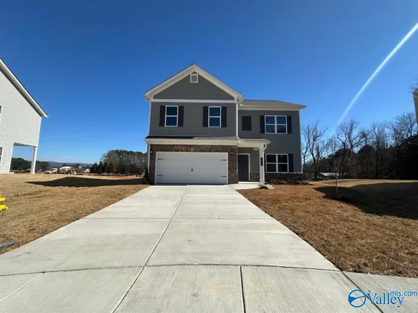 7335 Pine Run Ln SE, Owens Cross Roads, AL 35763