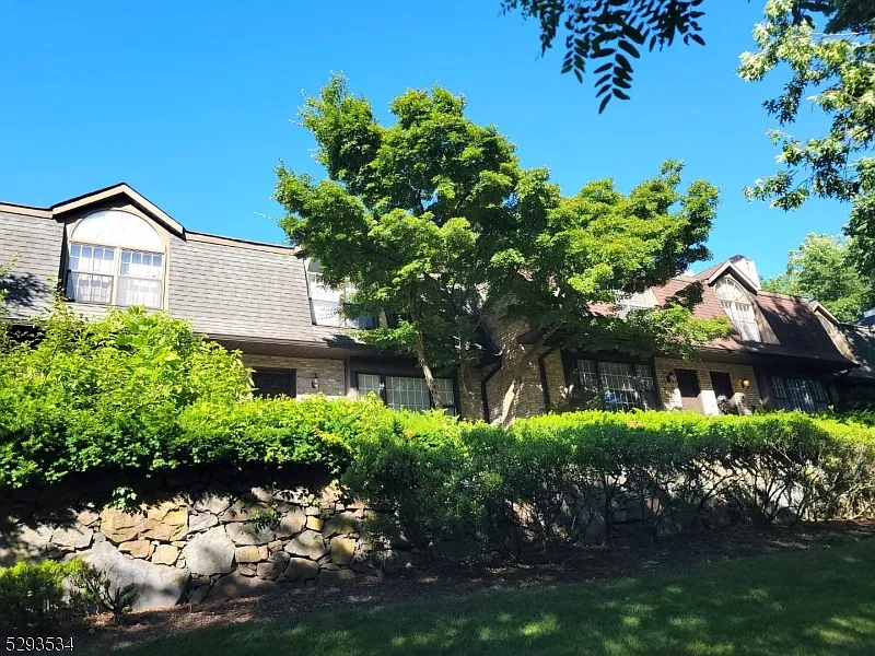 2 bed, 2.5 bath, 1432 sqft, $3,350 — Photo 1