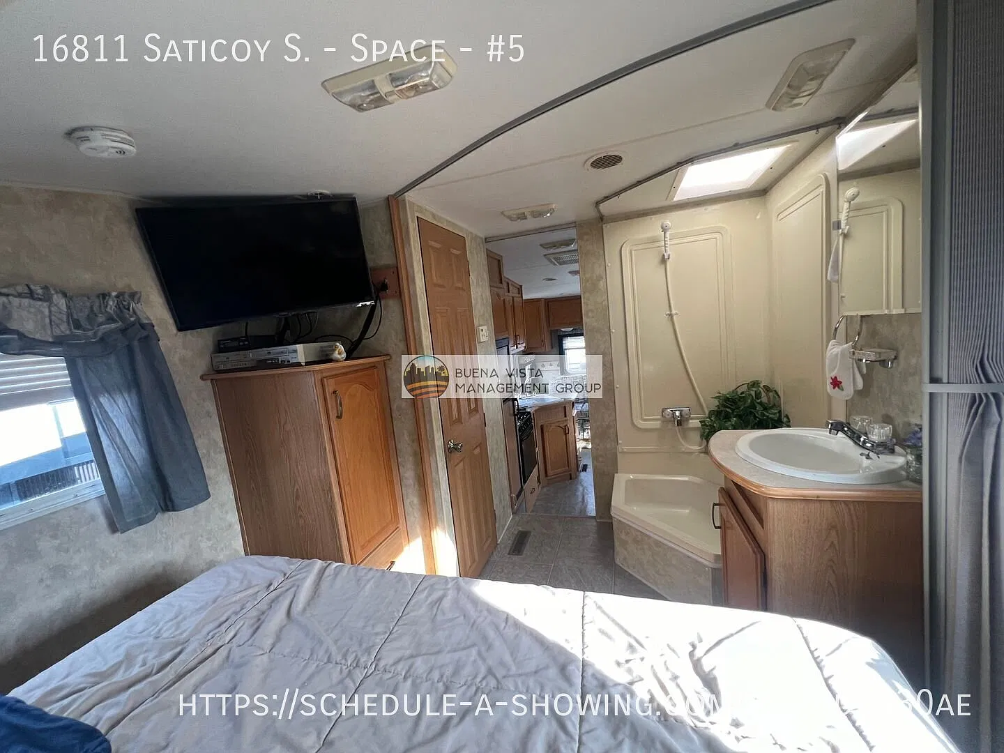 "Discover the Hidden Gem of Van Nuys: Trailer Park Living Redefined! — Photo 4