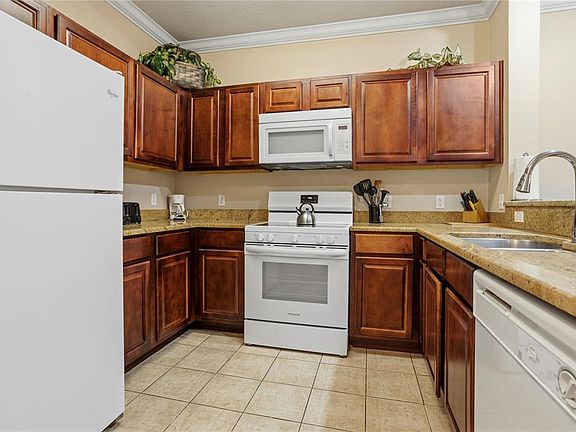 3rd image of 1370 TUSCAN TERRACE #2308