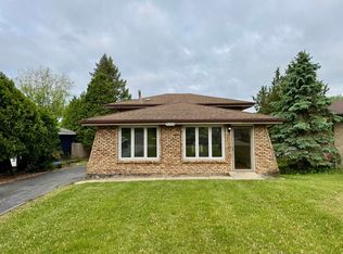 16104 Oak Ave, Oak Forest, IL 60452