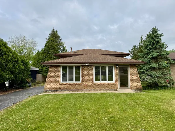 16104 Oak Ave, Oak Forest, IL 60452
