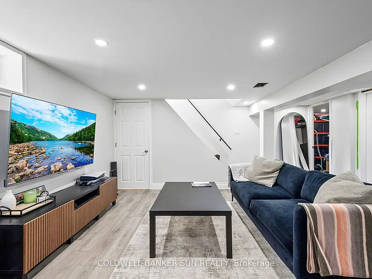 20 Maple Ln #BASEMENT — Photo 9
