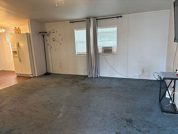 3rd image of 349 Eland Dr