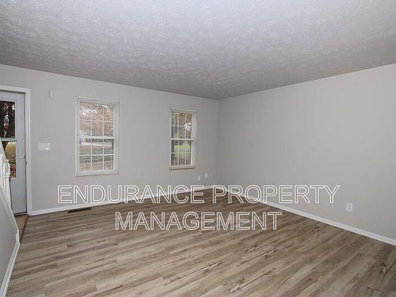 4th image of 3427 Sunbury Ln