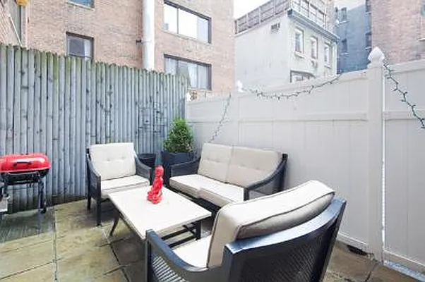Sold by Corcoran | media 6