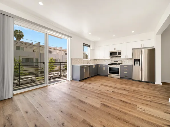 11502 Cumpston St #301, North Hollywood, CA 91601