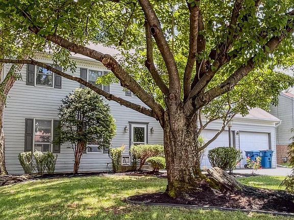 3rd image of 3486 Coronet Ave