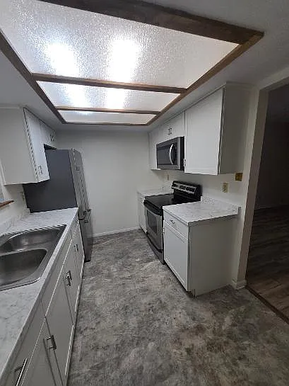 5464 Phillips St — Photo 22