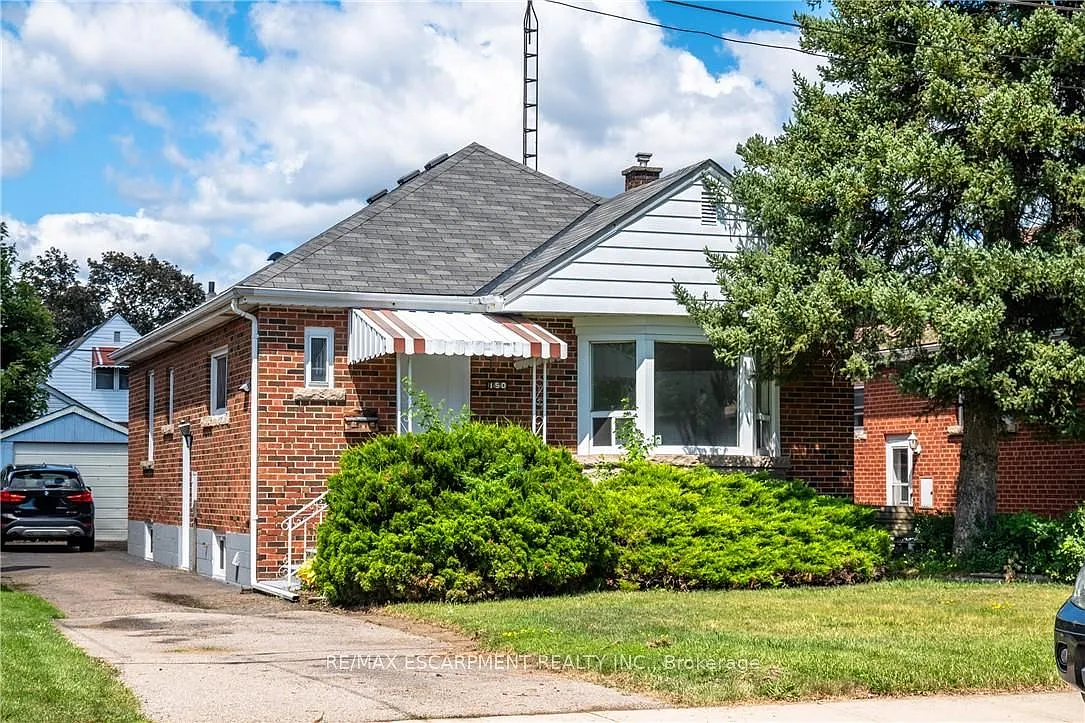 3 bed, $2,750 — Photo 2