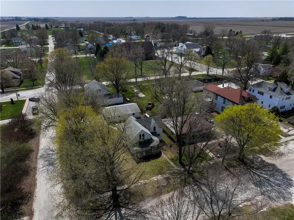 607 Jay St, Churdan, IA 50050