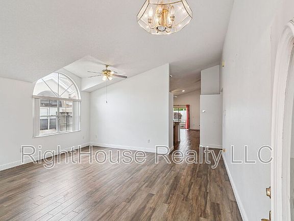5th image of 2732 Cahill Way