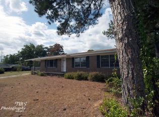106 Hillcrest Dr, Eufaula, AL 36027