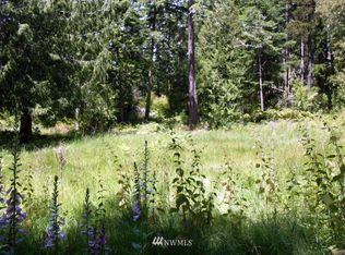 22 Center View Dr, Anacortes, WA 98221