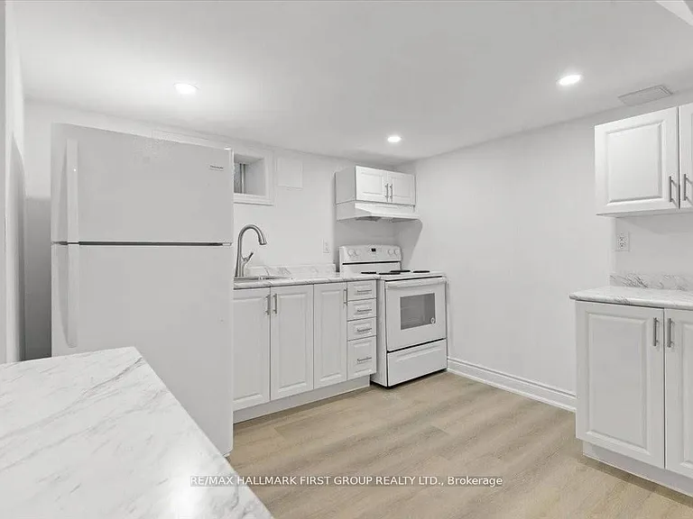 46 Tulloch Dr #BASEMENT — Photo 2