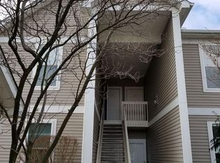 1379 Fox Pointe Cir, Ann Arbor, MI 48108