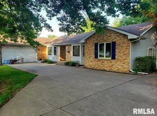 1312 Community Dr, Springfield, IL 62703