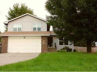 7043 Merle Hay Rd, Johnston, IA 50131