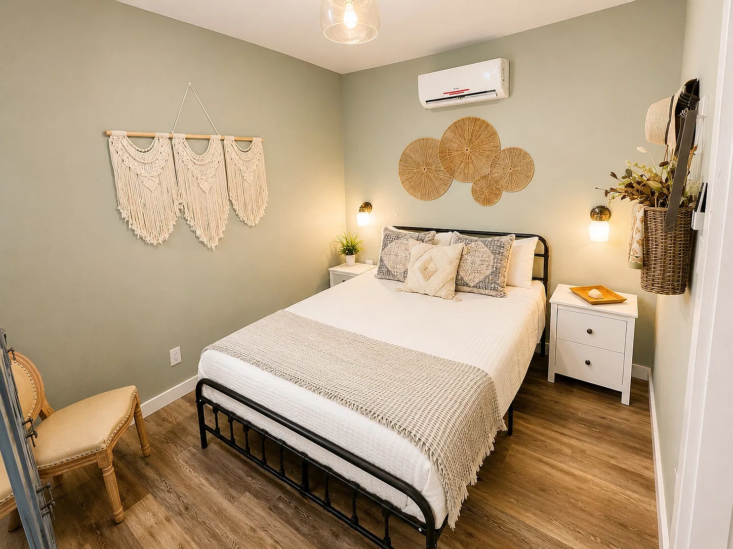 2 bed, 548 sqft, $1,975 — Photo 4