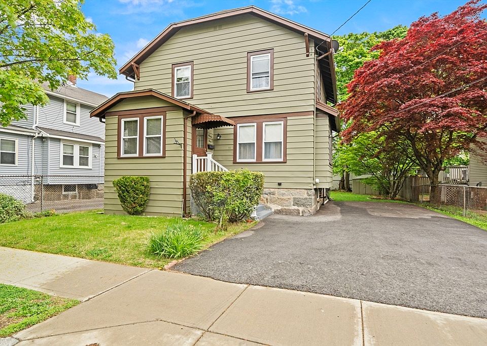 1st image of 93 Baxter Ave