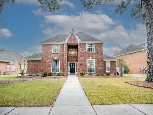 1904 Summer Reef Dr, League City, TX 77573