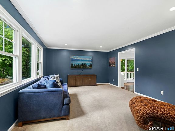 5th image of 9 Nursery Court