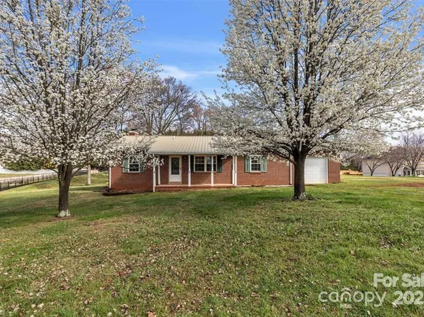 7484 Turkey Trot Dr, Denver, NC 28164