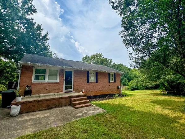 400 Shelton St, Greensboro, NC 27405